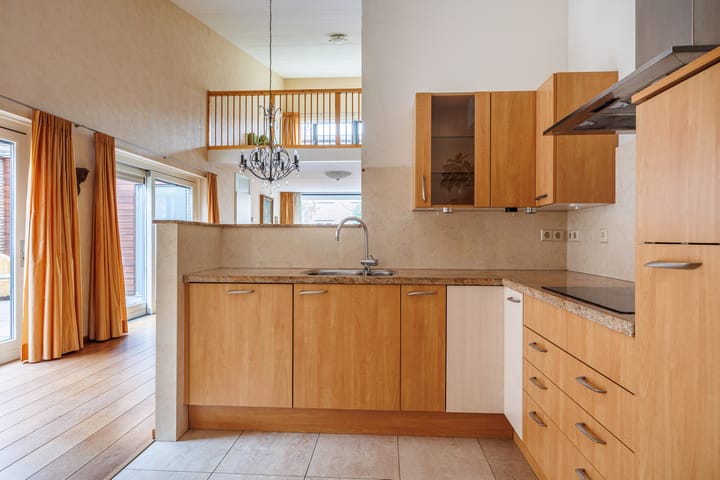 Foto 15 van Claustrum 10