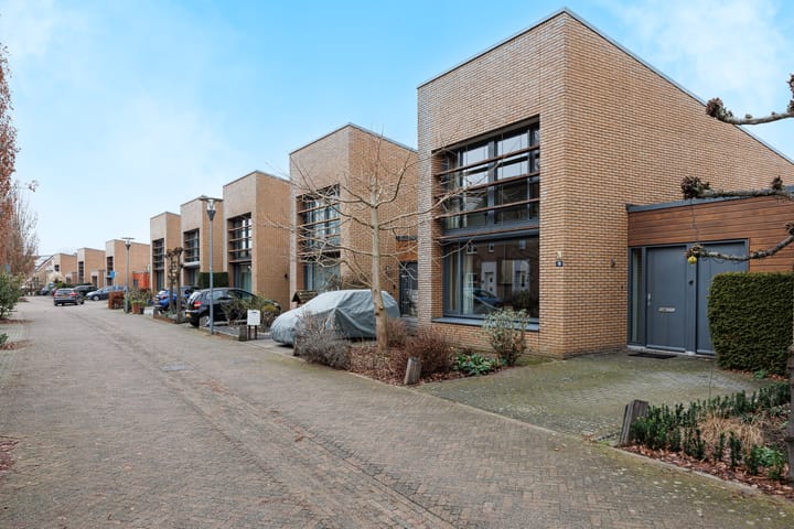 Foto 35 van Claustrum 10