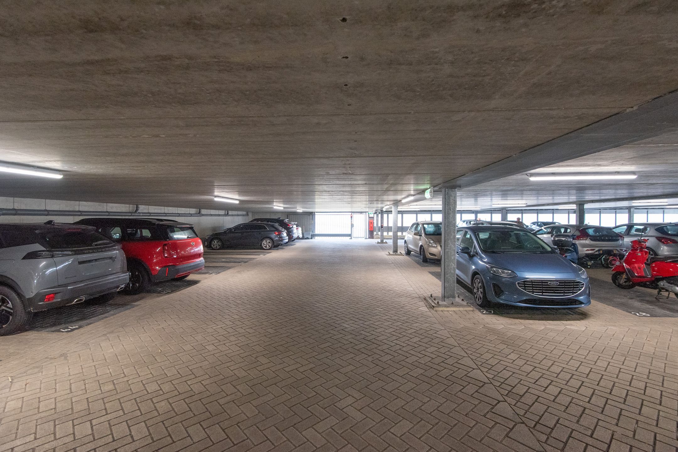 Foto 36 van Simon Carmiggeltstraat 46