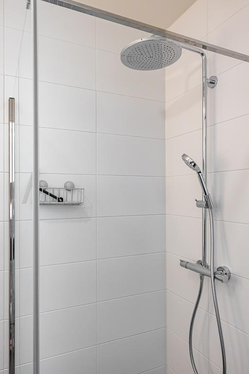 Foto 16 van Van Schendelstraat 1-55