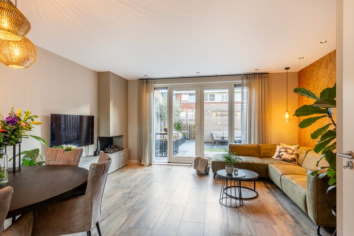 Photo 2 of Fossastraat 45