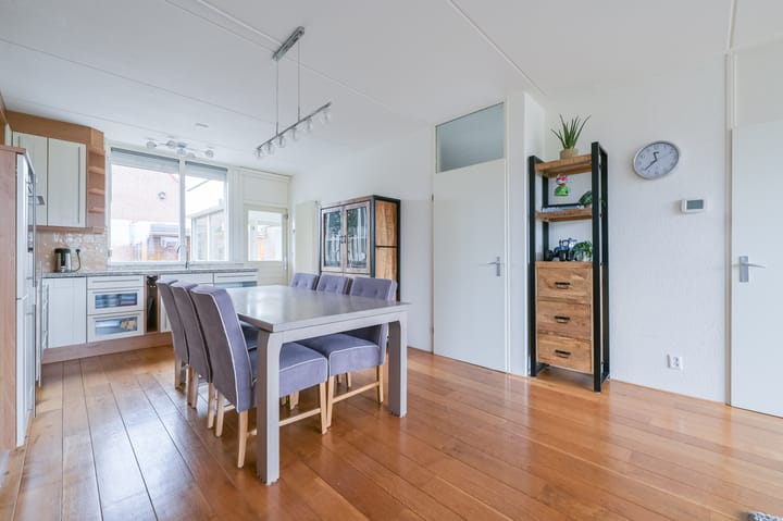 Foto 2 van Botter 11