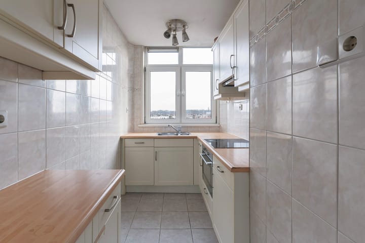 Photo 9 of Veenendaalkade 74