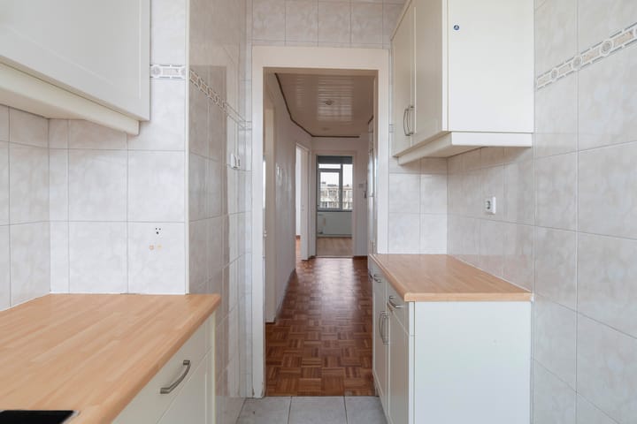 Photo 10 of Veenendaalkade 74