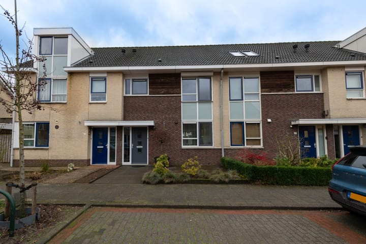 Foto 7 van Hermelijnhage 63