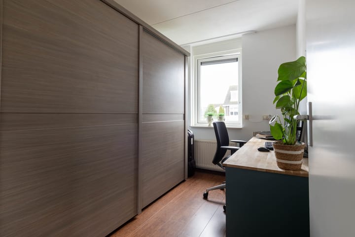 Foto 23 van Hermelijnhage 63