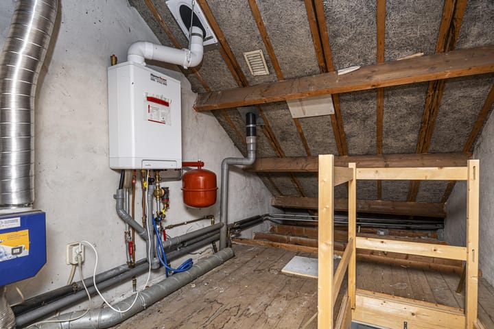 Foto 14 van Donker Curtiusstraat 1