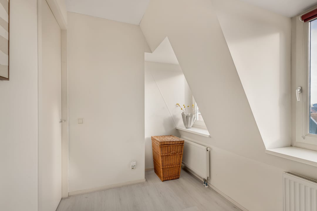 Photo 26 of Middelweg 3-C