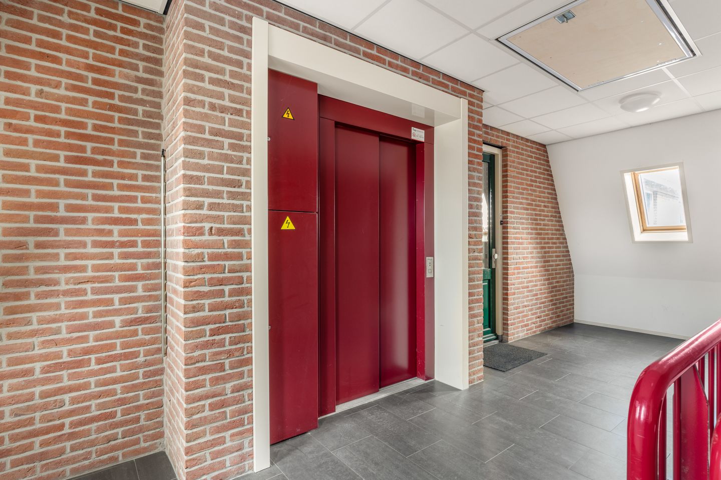 Photo 35 of Middelweg 3-C