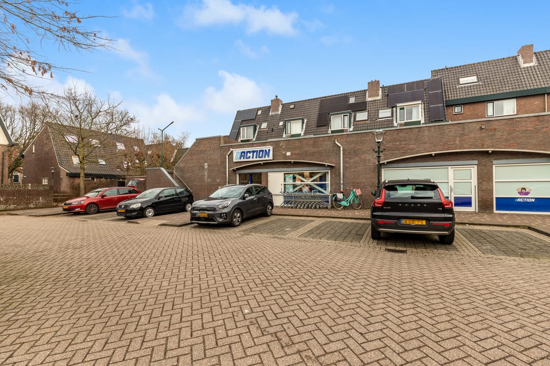 Photo 38 of Middelweg 3-C