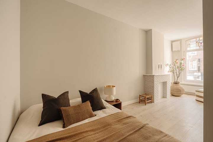 Photo 14 of Van Woustraat 71-1