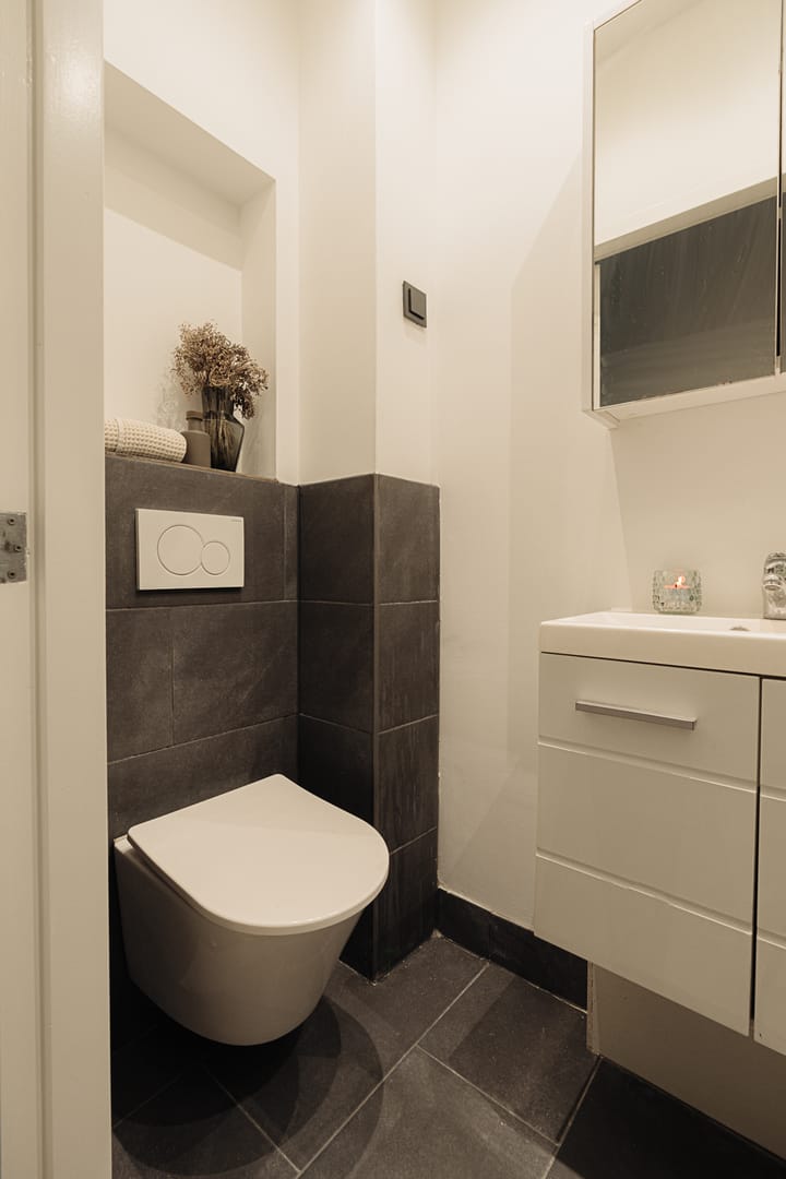 Photo 18 of Van Woustraat 71-1