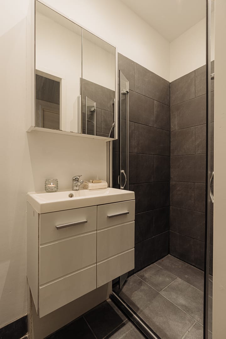 Photo 19 of Van Woustraat 71-1