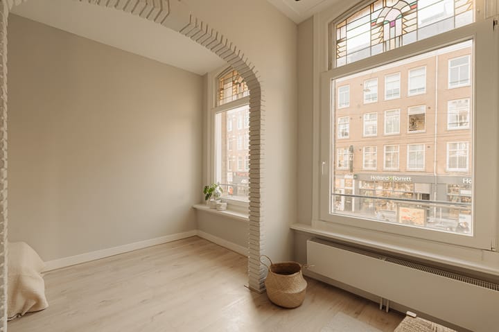 Photo 21 of Van Woustraat 71-1