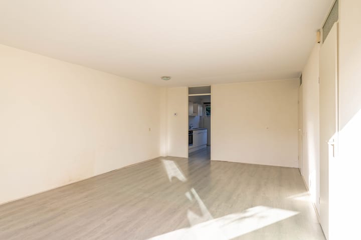 Photo 8 of Van Maerlantlaan 15