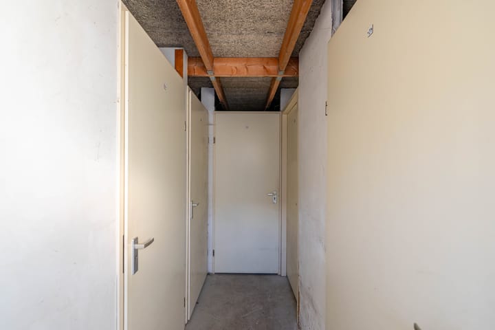 Photo 17 of Van Maerlantlaan 15