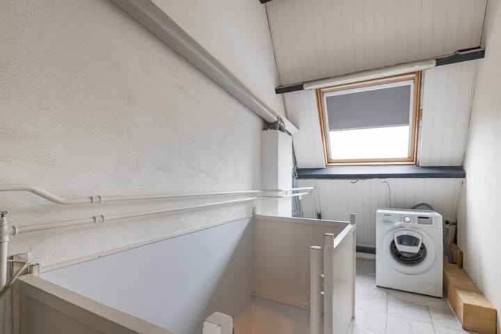 Foto 22 van Staringstraat 284