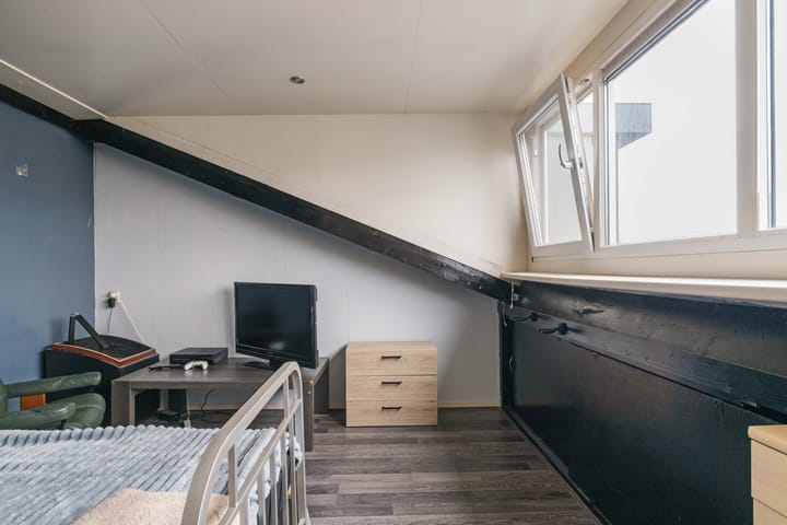 Foto 26 van Staringstraat 284