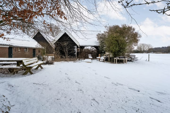 Foto 32 van Makkum 28