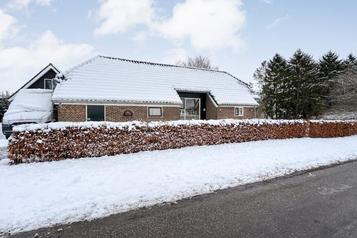 Foto 40 van Makkum 28