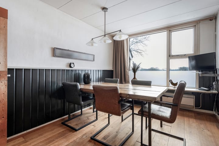 Foto 9 van Makkum 28