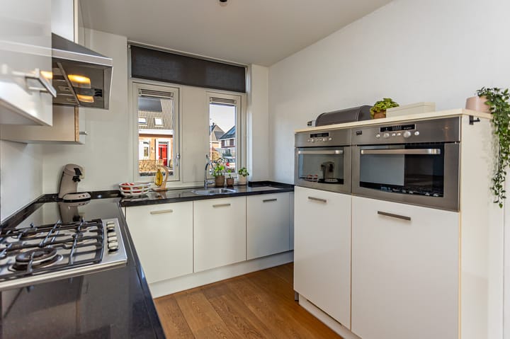 Foto 12 van Bezembinder 52