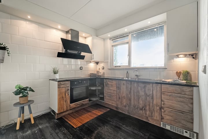 Photo 11 of Kruiszwin 3804