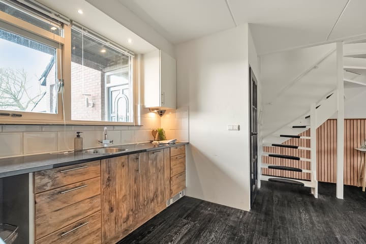 Photo 14 of Kruiszwin 3804