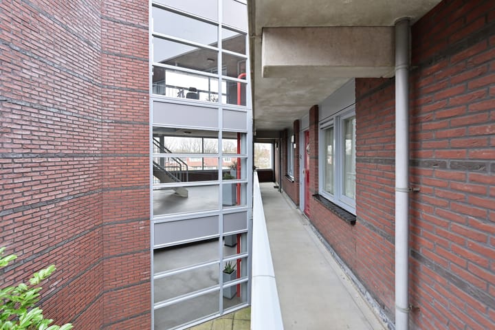 Foto 12 van Zenderstraat 242