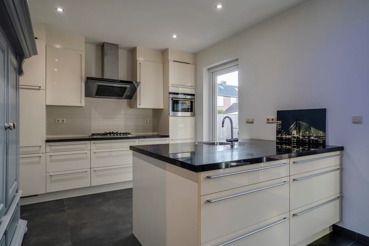 Foto 3 van Julianalaan 9