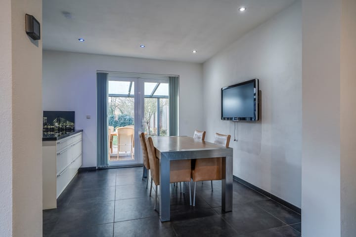 Foto 17 van Julianalaan 9