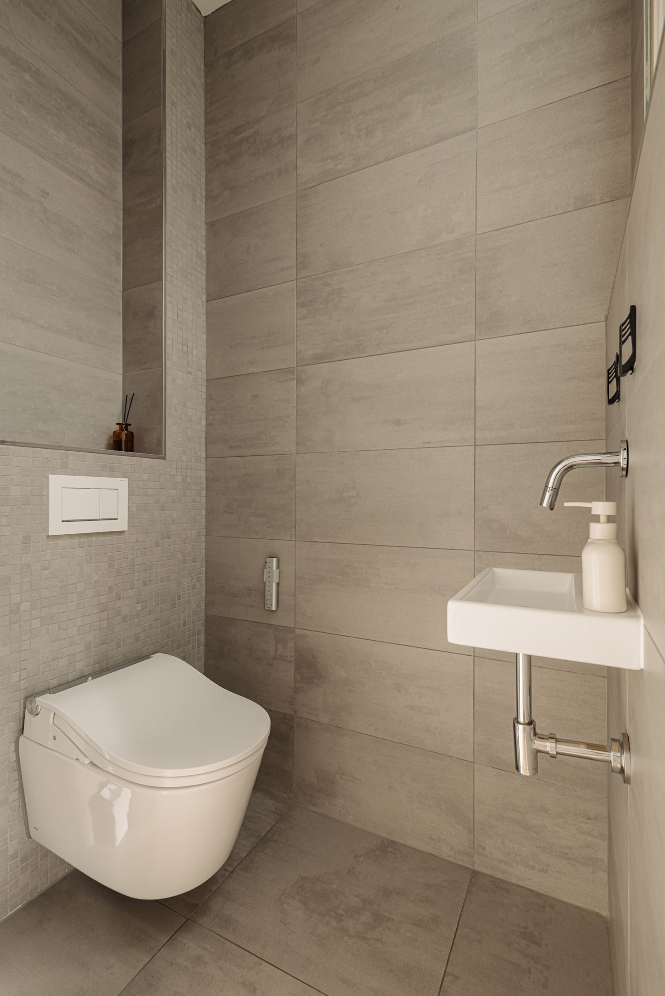 Photo 45 of Frans van Mierisstraat 107-2