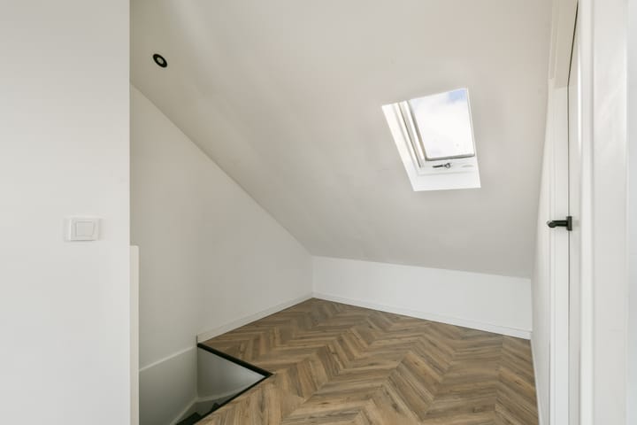 Foto 24 van Geuzenweg 19