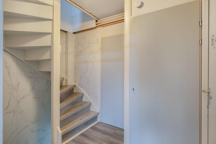 Foto 18 van Oostzeestraat 33