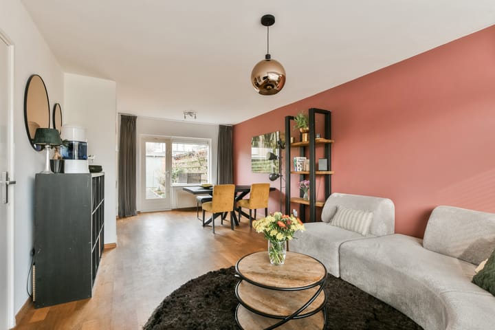 Photo 2 of Omroeplaan 4