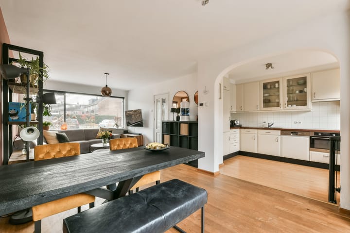 Foto 10 van Omroeplaan 4