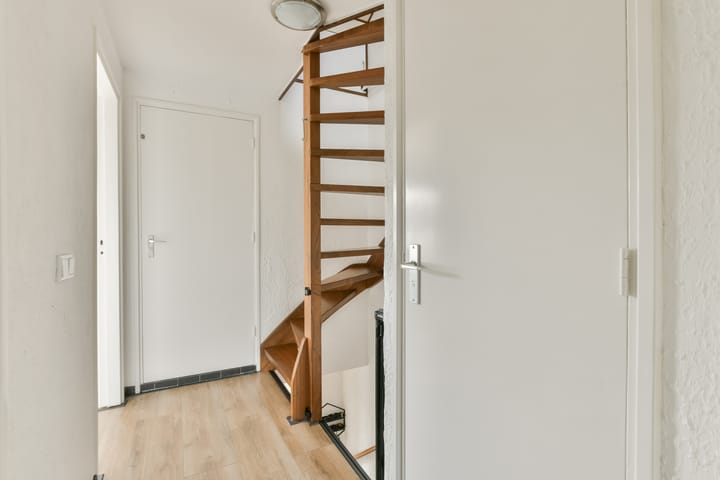 Foto 18 van Omroeplaan 4