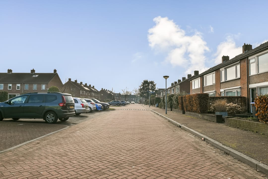 Foto 28 van Omroeplaan 4