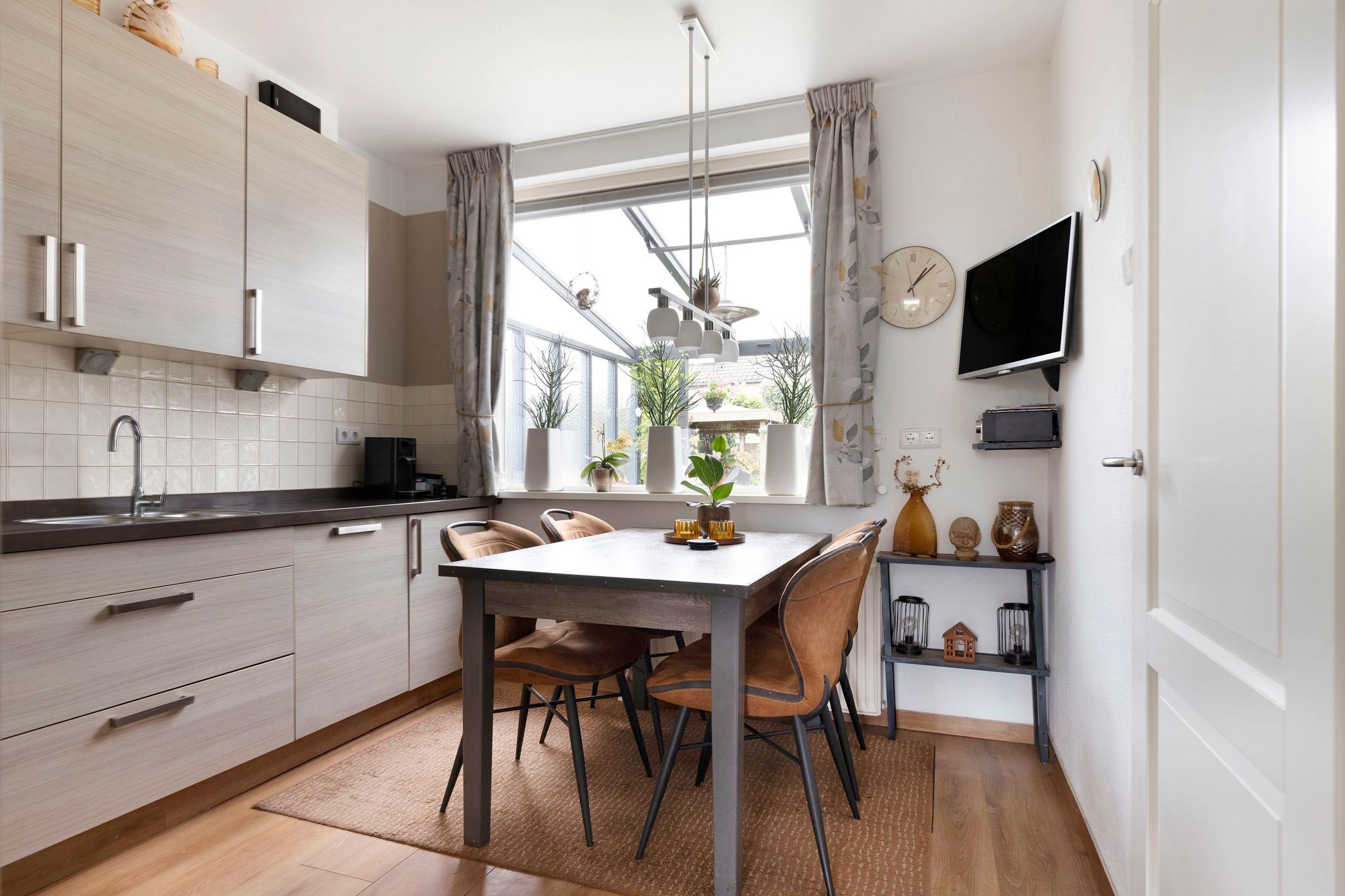 Foto 9 van Anklaarseweg 398