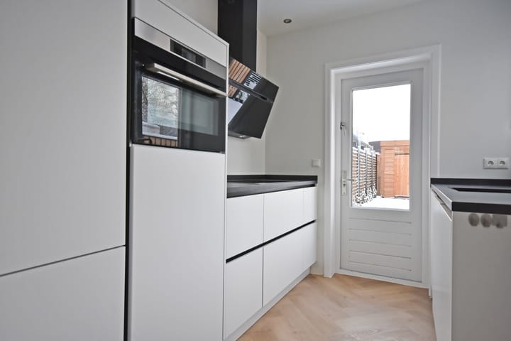 Foto 22 van Aert van der Neerstraat 1