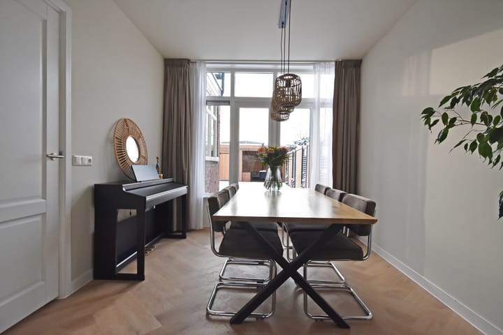 Foto 28 van Aert van der Neerstraat 1