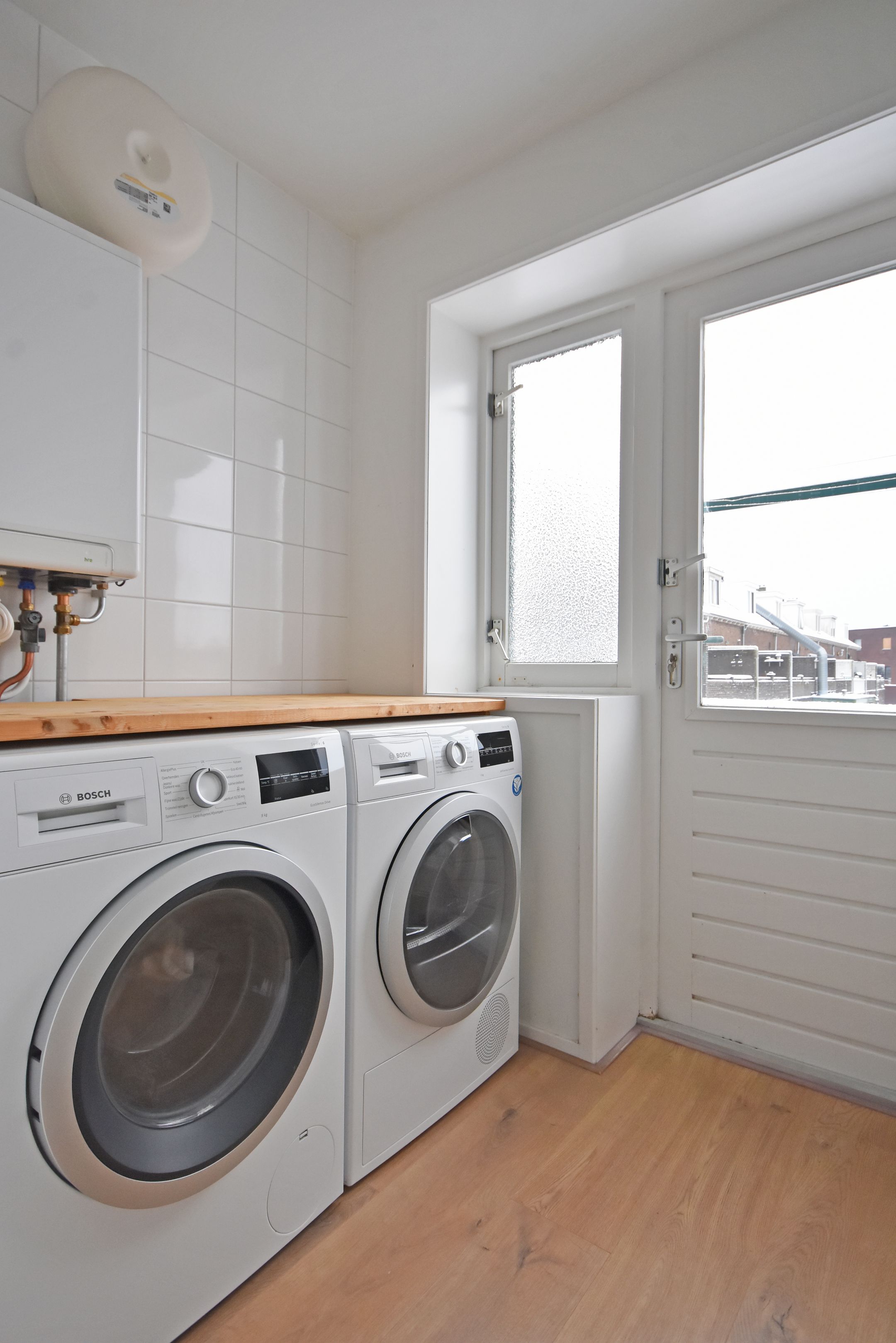 Foto 36 van Aert van der Neerstraat 1