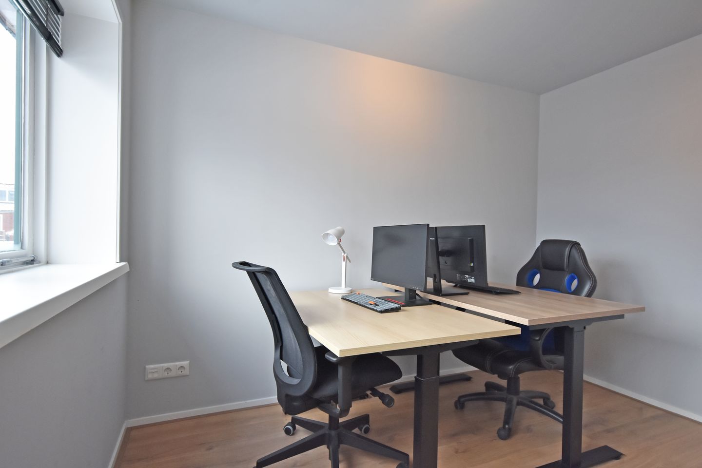 Foto 40 van Aert van der Neerstraat 1