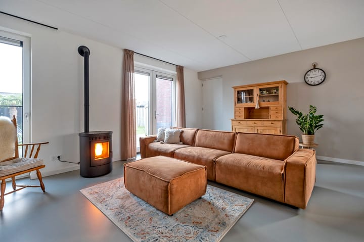 Photo 2 of Oranje 62-G