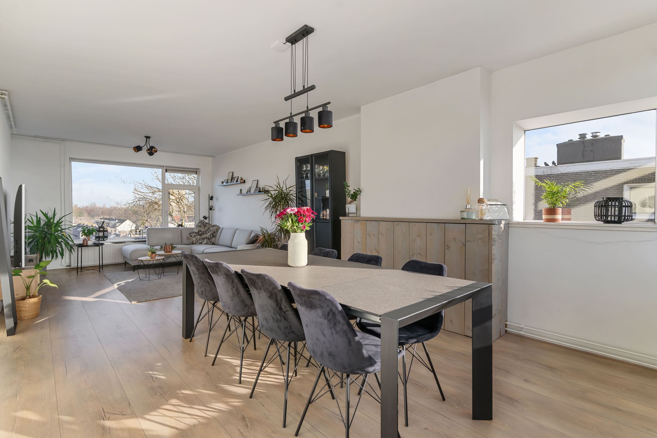 Foto 12 van Dahliastraat 190