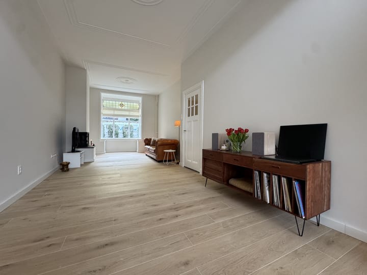 Foto 3 van de Roy van Zuidewijnlaan 11