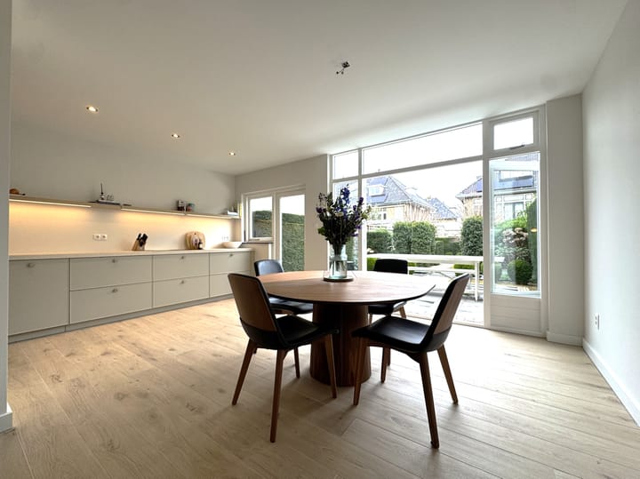 Foto 6 van de Roy van Zuidewijnlaan 11