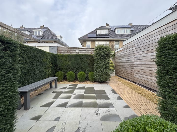 Foto 28 van de Roy van Zuidewijnlaan 11