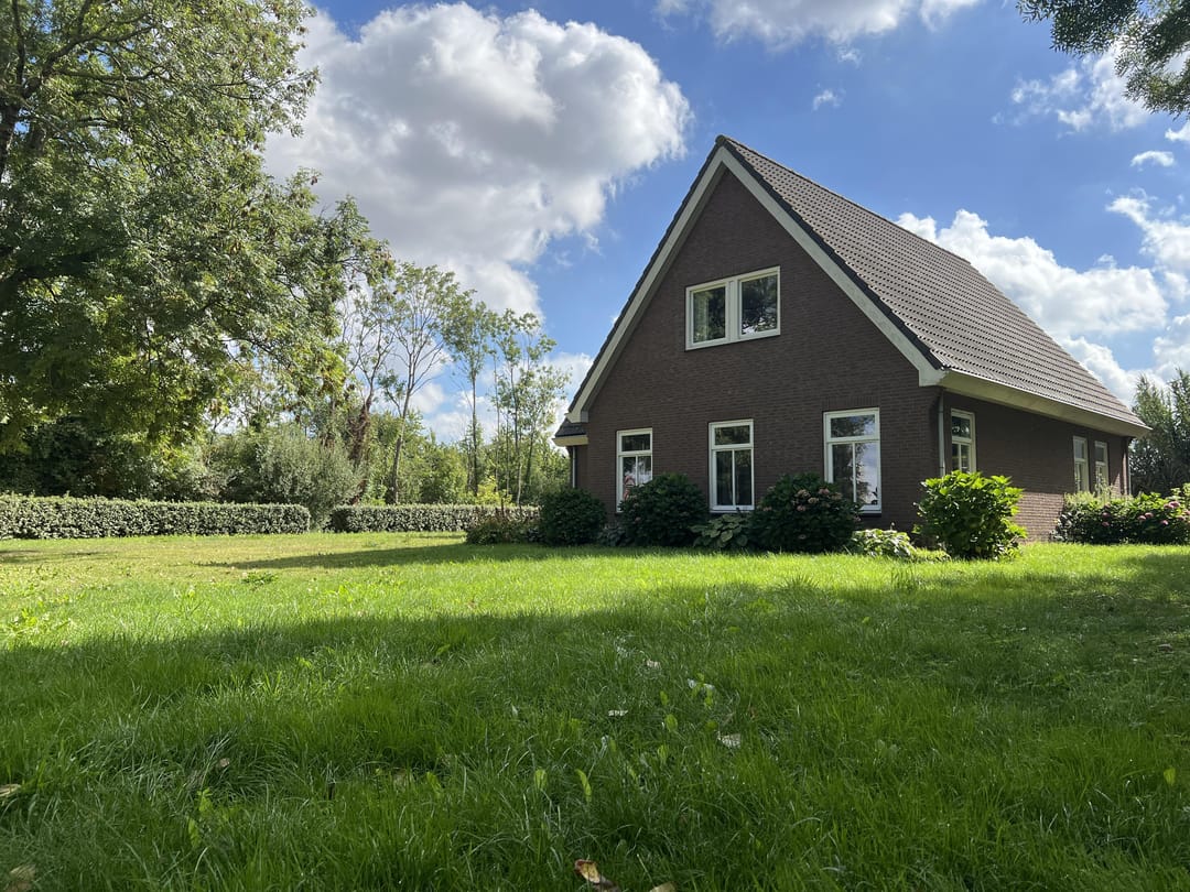 Vrijstaande woning aan Hoofdweg 1126, Nieuw-Vennep
