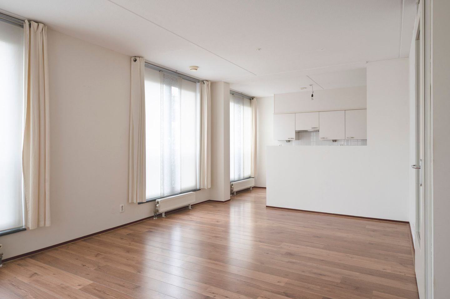 Foto 5 van Atletenbaan 76-A